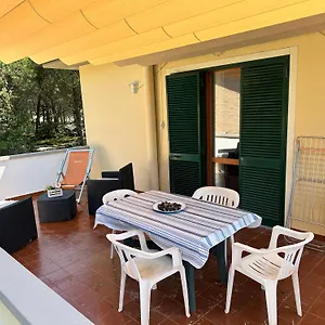 https://appartamenti-vacanze-aragosta.it-tuscanyhotel.com